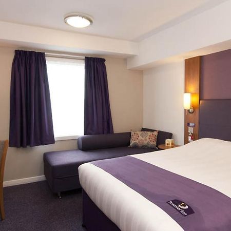 Premier Inn Inverness Centre - River Ness エクステリア 写真