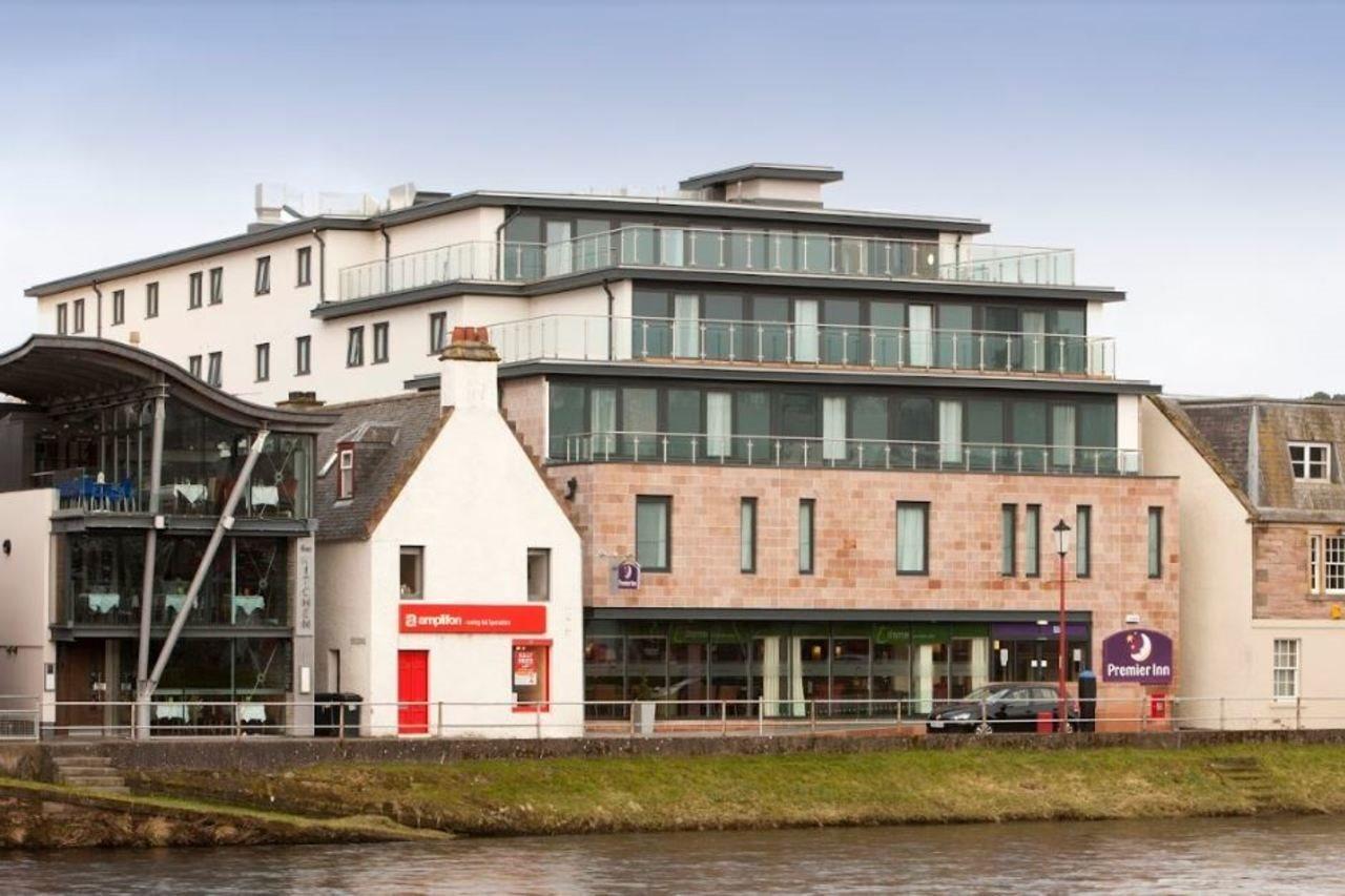 Premier Inn Inverness Centre - River Ness エクステリア 写真
