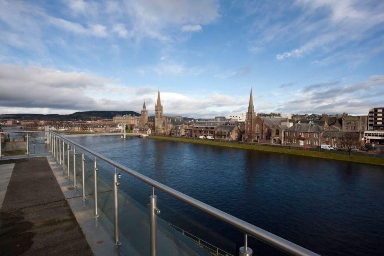 Premier Inn Inverness Centre - River Ness エクステリア 写真