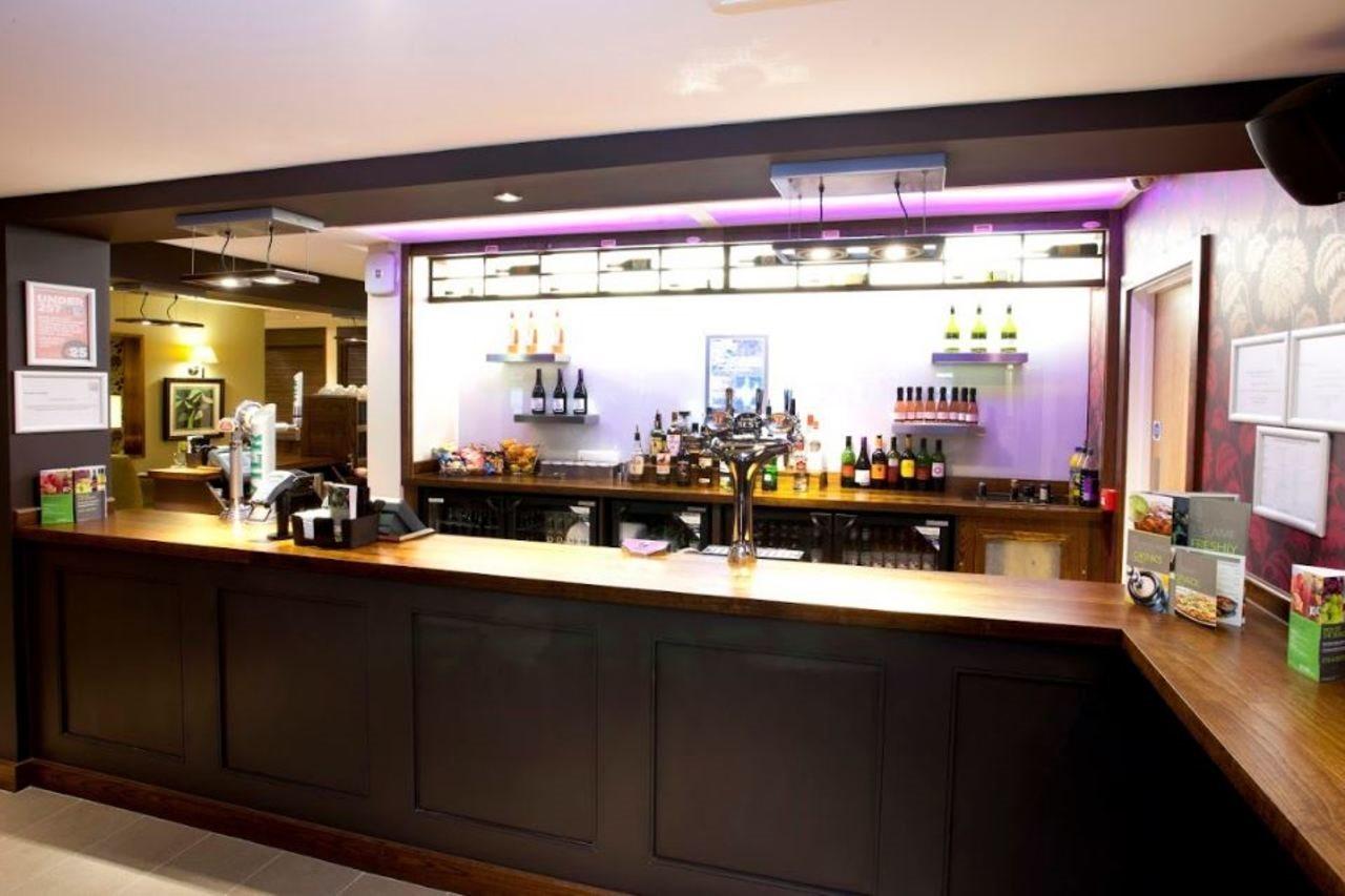 Premier Inn Inverness Centre - River Ness エクステリア 写真