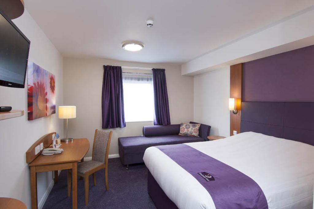 Premier Inn Inverness Centre - River Ness 部屋 写真