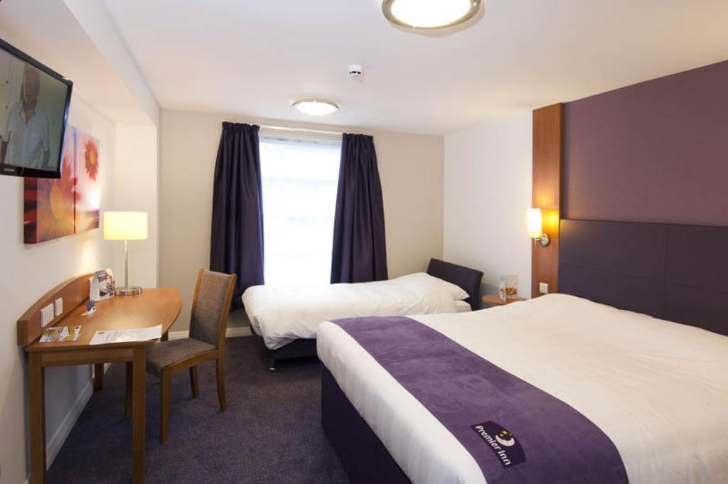 Premier Inn Inverness Centre - River Ness 部屋 写真