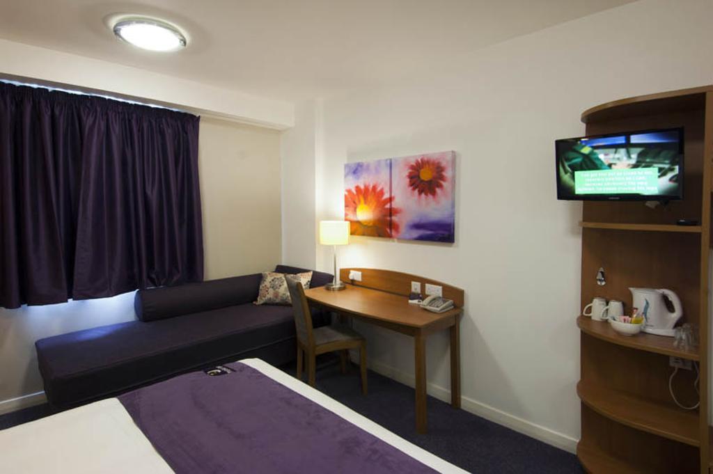 Premier Inn Inverness Centre - River Ness 部屋 写真