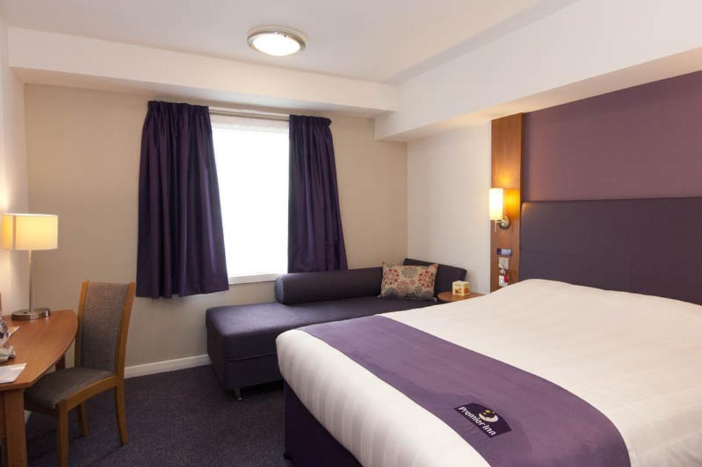 Premier Inn Inverness Centre - River Ness エクステリア 写真