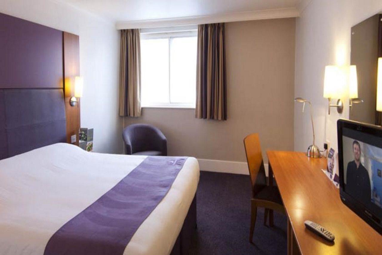 Premier Inn Inverness Centre - River Ness エクステリア 写真