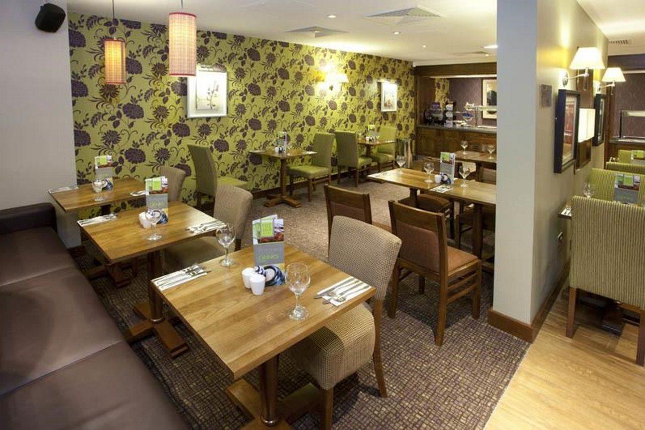 Premier Inn Inverness Centre - River Ness エクステリア 写真
