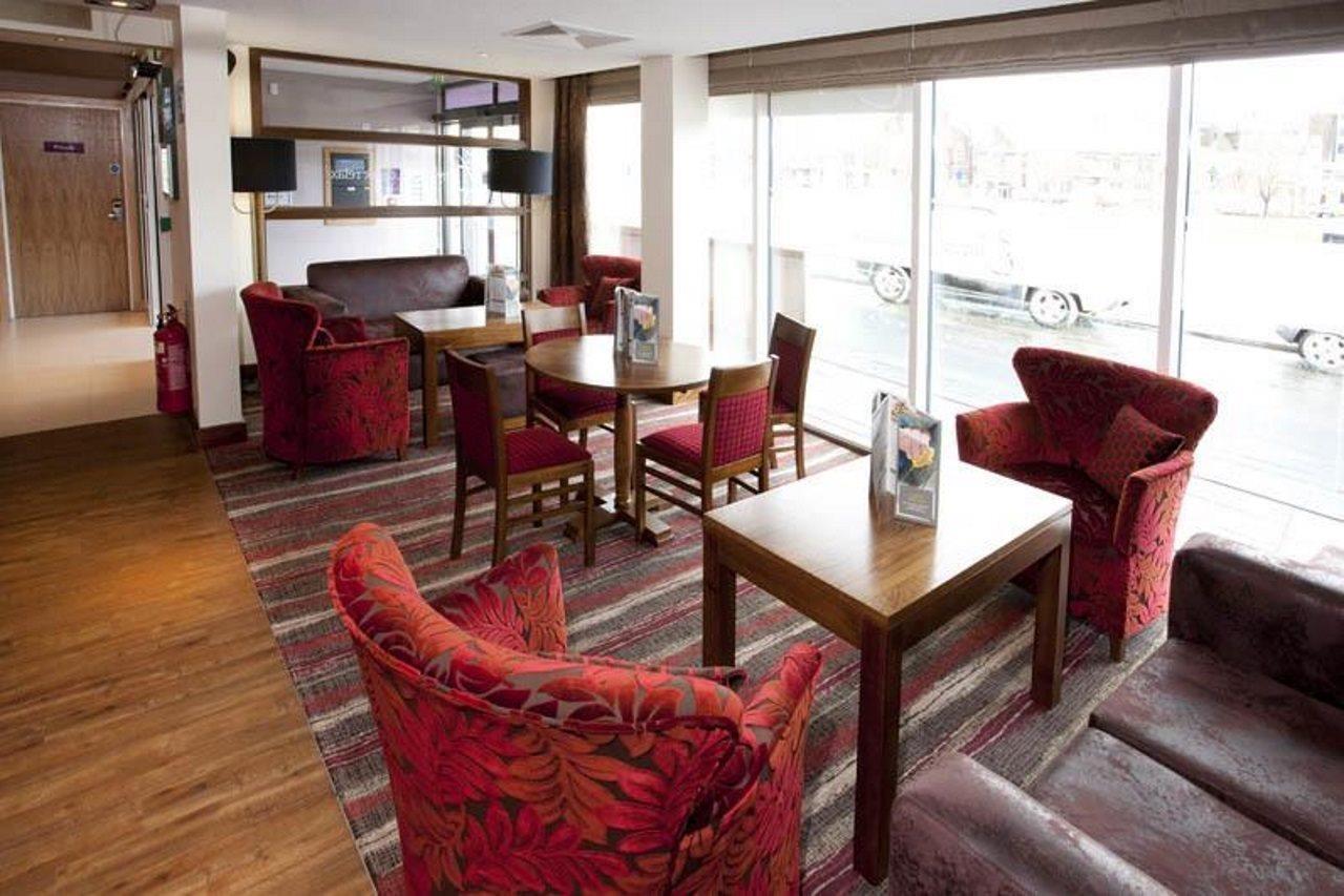 Premier Inn Inverness Centre - River Ness エクステリア 写真